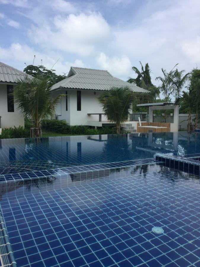 Bulan Villa Rayong Exterior foto
